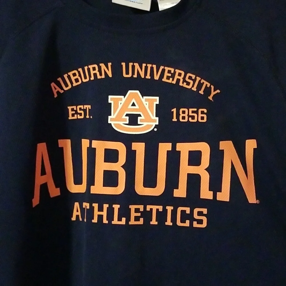 Auburn Tshirt Size XL Juniors 14/16: A